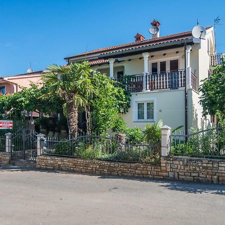 Apartmani Marina Poreč Exterior foto