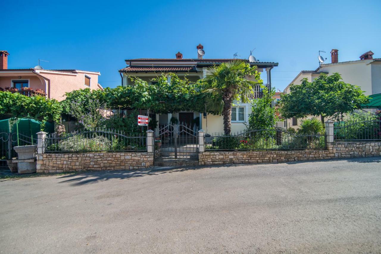 Apartmani Marina Poreč Exterior foto