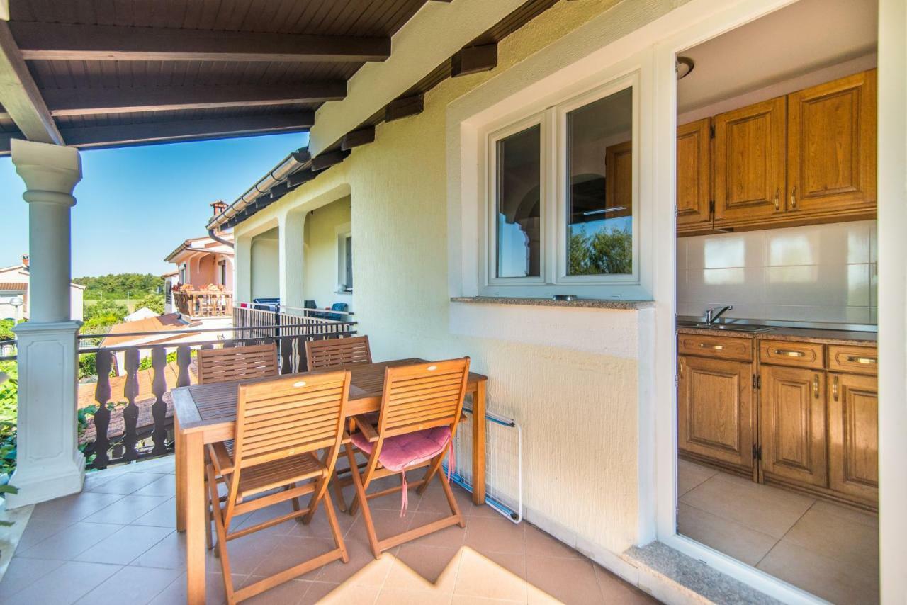 Apartmani Marina Poreč Exterior foto